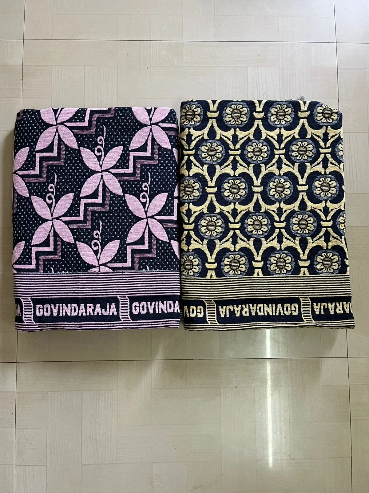 PerfectLoomz Govindaraja bedsheet design 3: product photo thumbnail. Tap to open full screen and zoom.