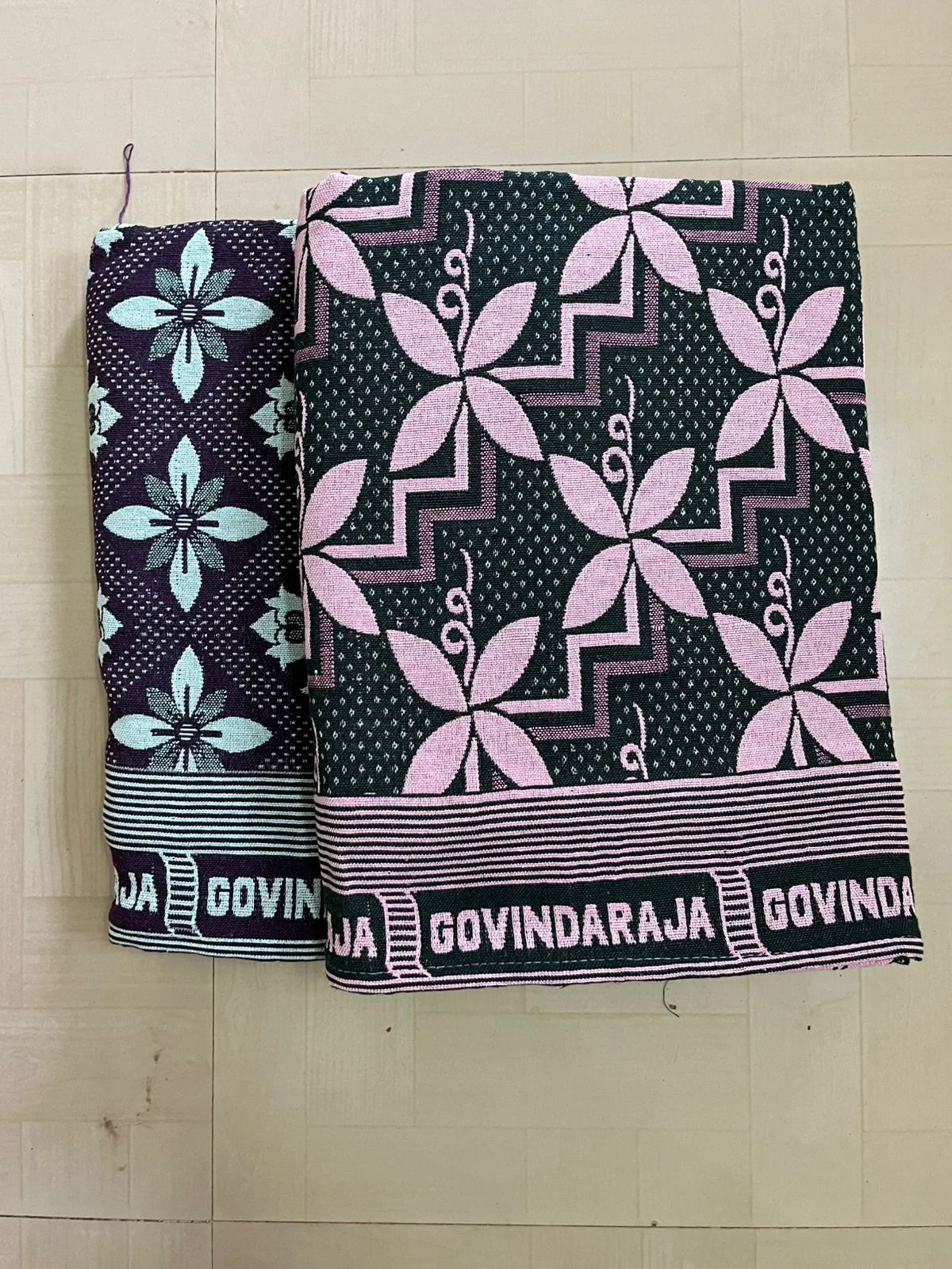 PerfectLoomz Govindaraja bedsheet design 5: product photo thumbnail. Tap to open full screen and zoom.